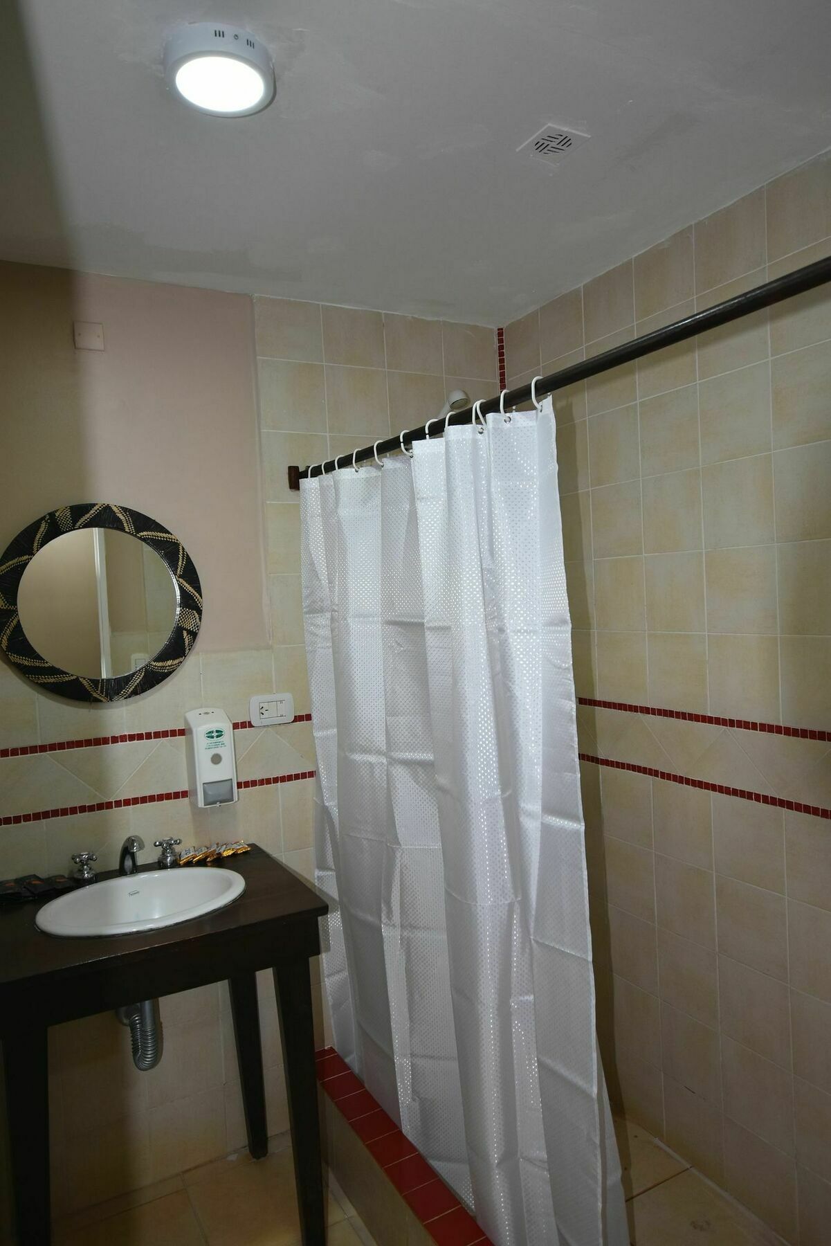 Tangoinn Club Iguazu Party Luxury Hostel プエルト・イグアス エクステリア 写真