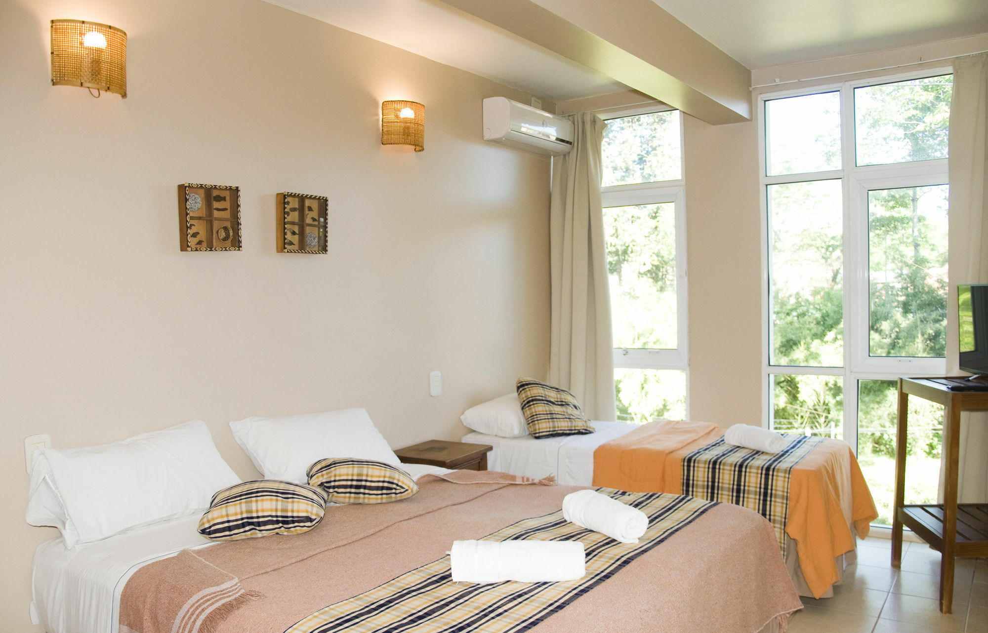 Tangoinn Club Iguazu Party Luxury Hostel プエルト・イグアス エクステリア 写真