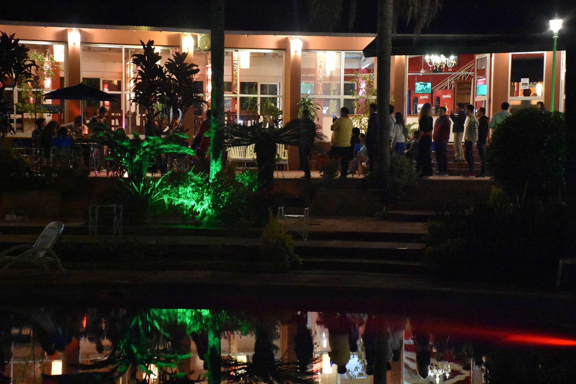 Tangoinn Club Iguazu Party Luxury Hostel プエルト・イグアス エクステリア 写真