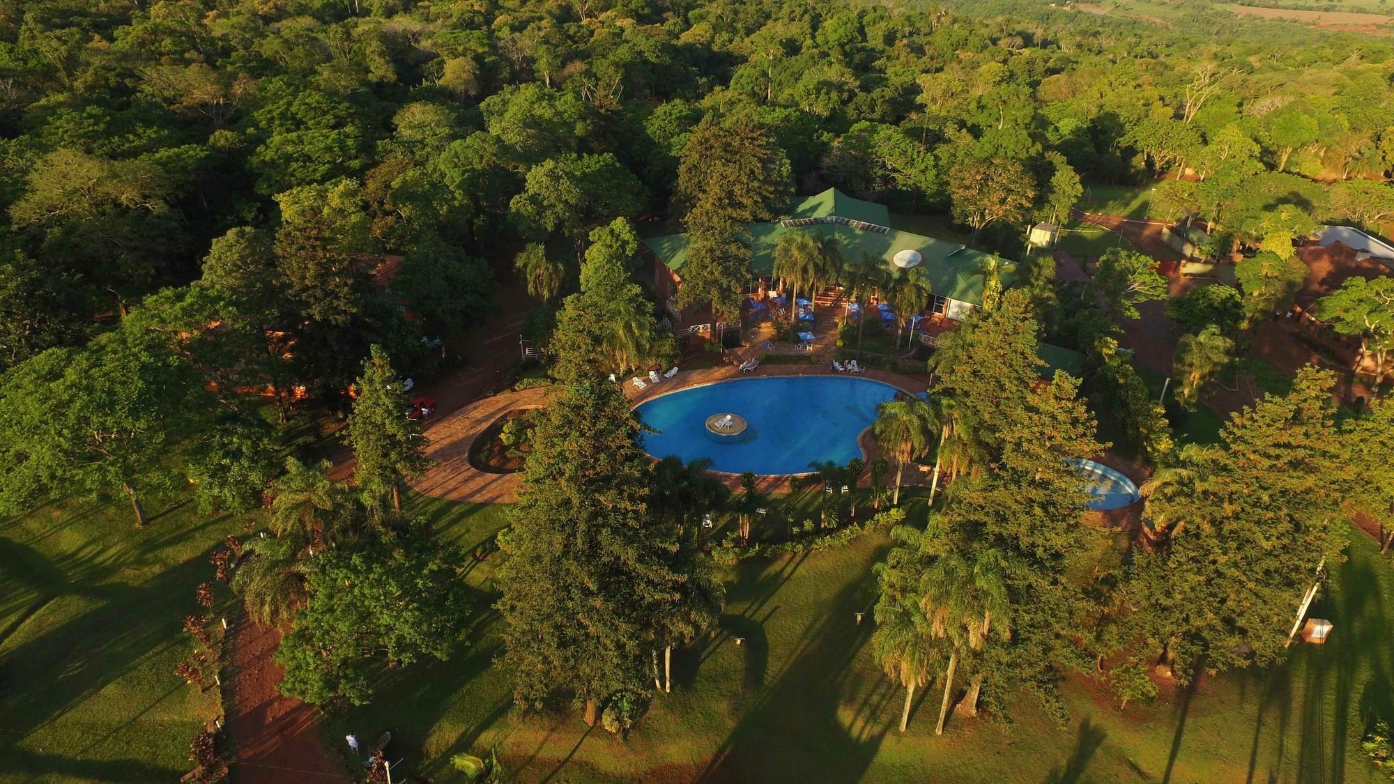 Tangoinn Club Iguazu Party Luxury Hostel プエルト・イグアス エクステリア 写真