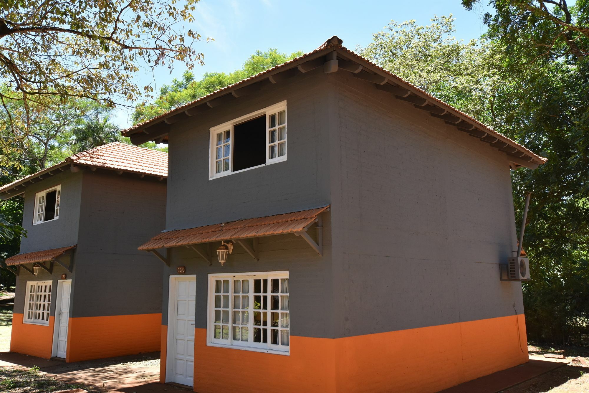 Tangoinn Club Iguazu Party Luxury Hostel プエルト・イグアス エクステリア 写真